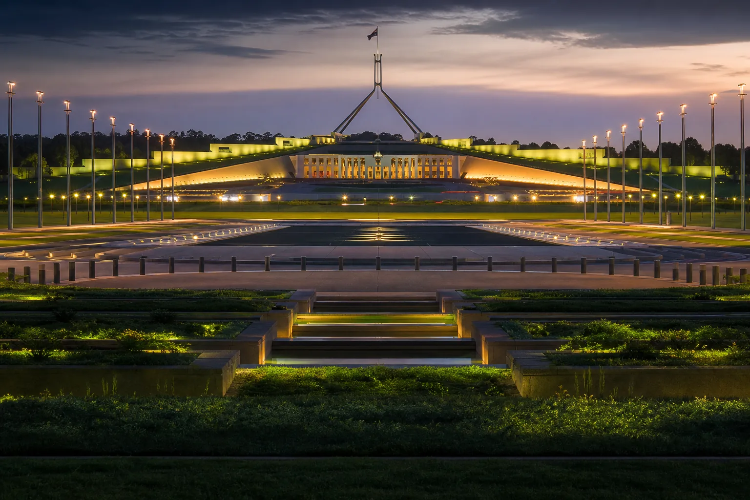 Editorial city guide graphic for Uptown Casino readers in Canberra, ACT